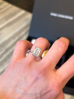 Ring Concierge 4+ ct H VS1 Emerald Lab Diamond Platinum IGI INCREDIBLE